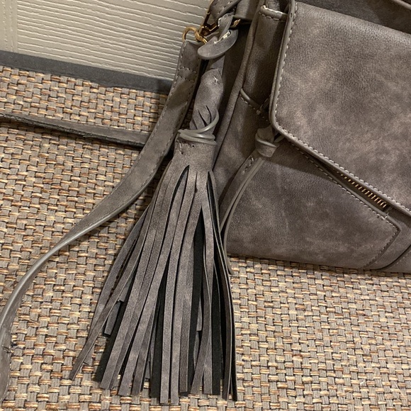 Francesca’s Gray Faux Suede Crossbody Bag - Picture 4 of 16